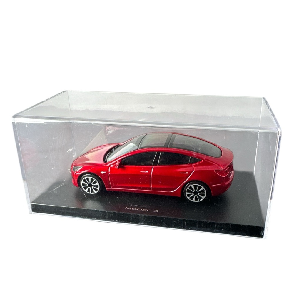 Tesla Model 3 Die Cast Model Red 1:43 Scale Car (Tesla Exclusive)